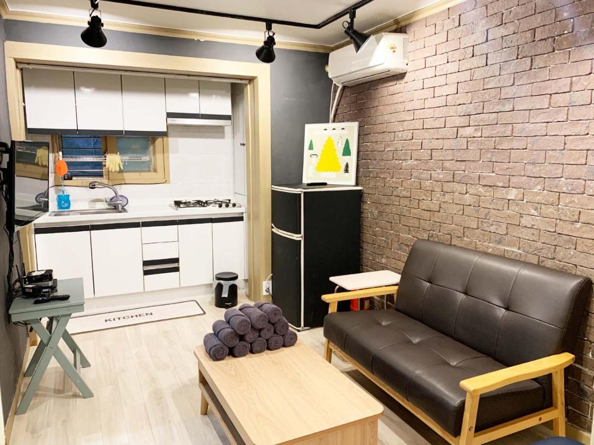 Mike's House Apartment